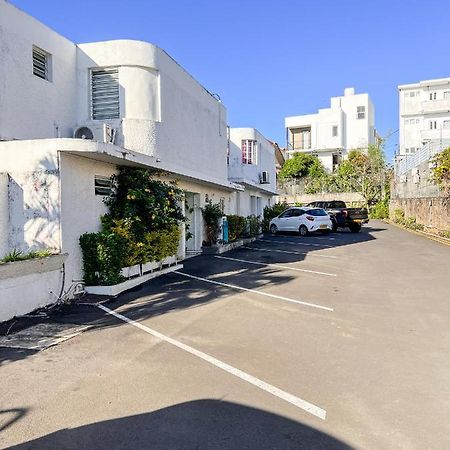 Appartamento Bleu Des Zil Grand Baie Esterno foto